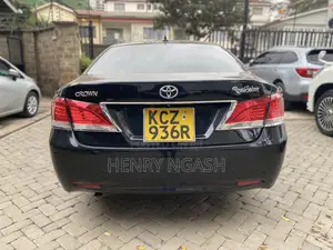 Toyota Crown 2013 Black