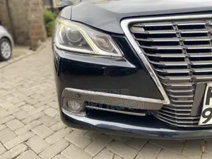 Toyota Crown 2013 Black