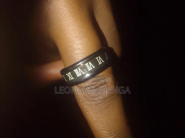 Finger Ring - thumbnail 2