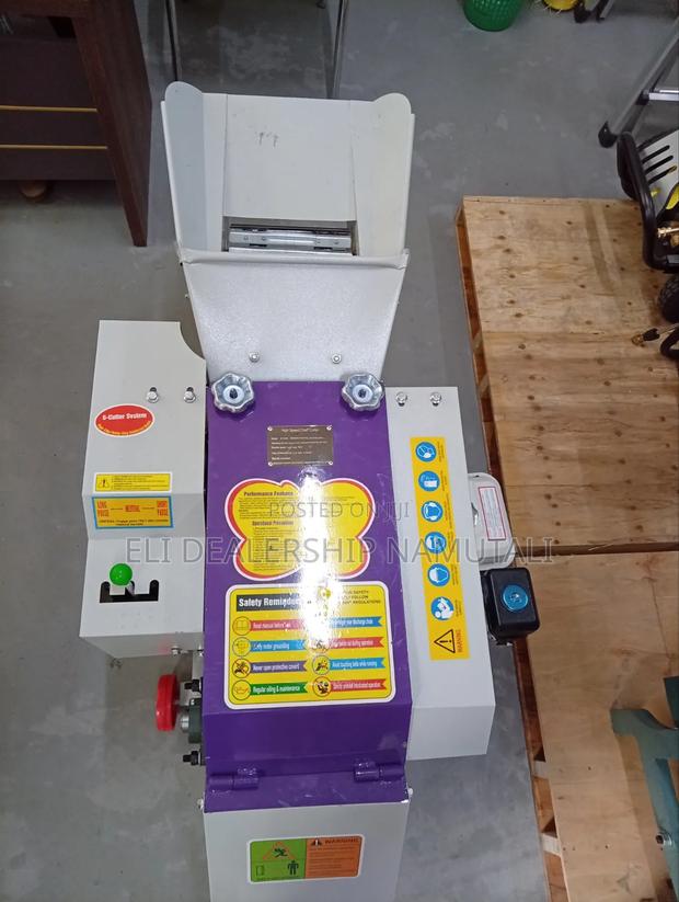 Professional Chaff Cutter Machine for Cattle, Sheep Goat Farms - thumbnail 3