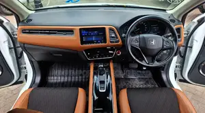 Honda Vezel 2019 White
