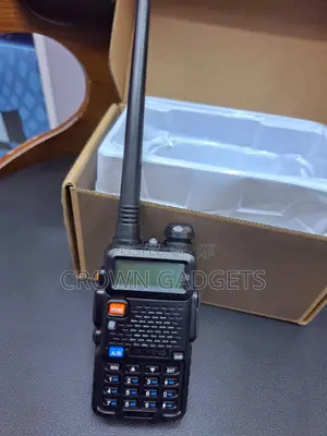 Baofeng Uv-5r Dual Band Walkie Talkie With 1800mah Battery