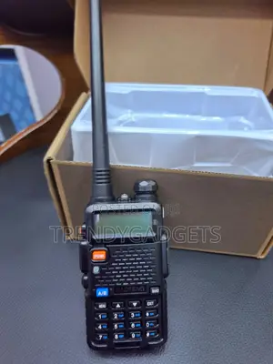 Baofeng Uv-5r Handheld Transceiver Long Range Walkie Talkie