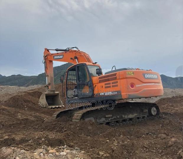 Doosan 225 - thumbnail 2