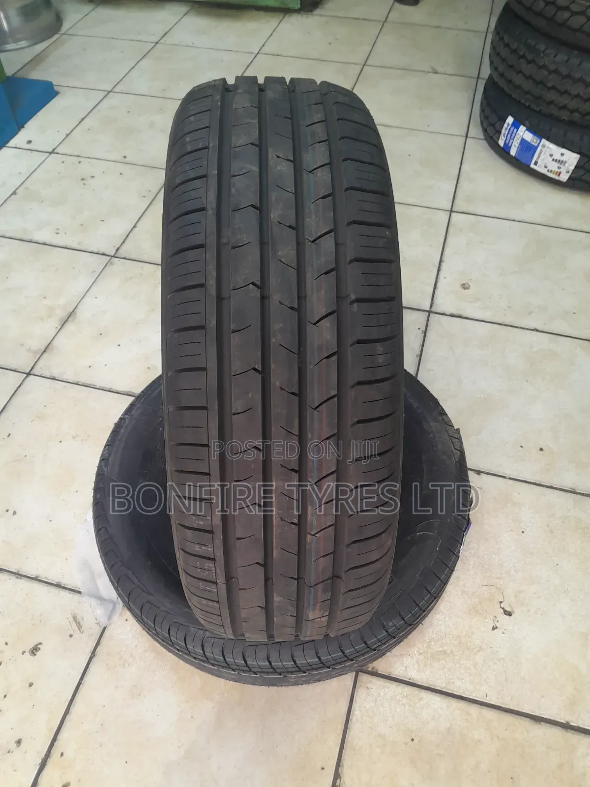 215/65r16 Centara