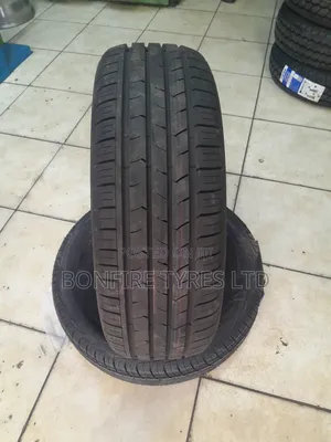 215/65r16 Centara