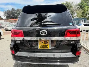 Toyota Land Cruiser 2017 Black