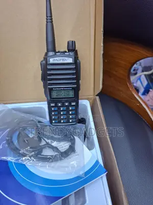 Baofeng Uv-82 VHF Uhf Walkie Talkie Long Range 8w
