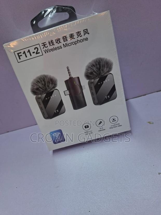 F11-2 Wireless Lavalier Mic With Dual Transmitters - thumbnail 2