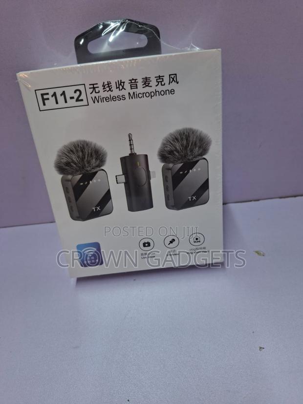 F11-2 Clip-on Wireless Microphone for Live Streaming