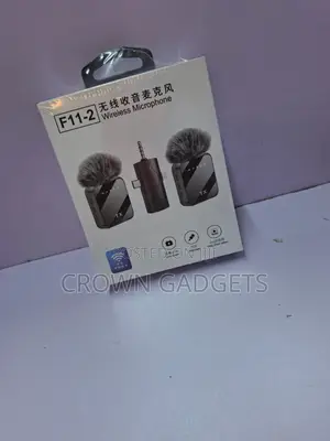 F11-2 Wireless Lavalier Mic for Vlogging and Interviews