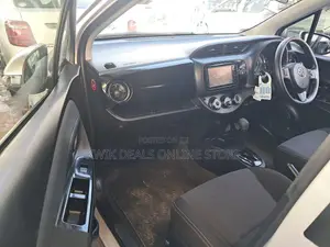 Toyota Vitz 2019 Silver