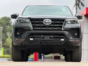 Toyota Fortuner 2021 Gray