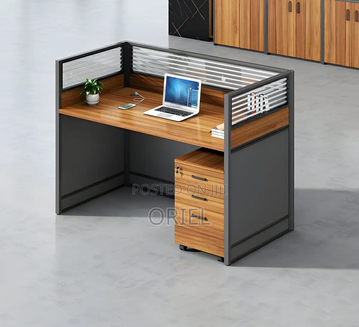 Office Workstation : 1-Way Workstation