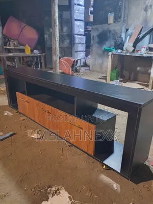 Black Royal Teak Faced Tv Stand