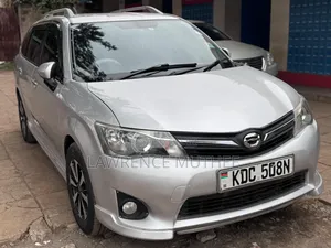 Toyota Corolla Fielder 2013 Silver