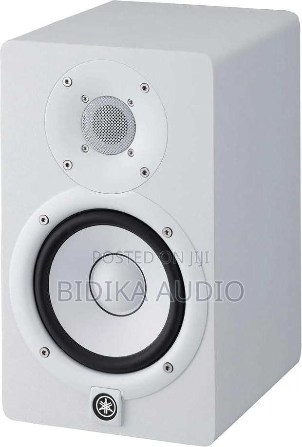 Yamaha Hs5 W 5-Inch Powered Studio Monitor Speaker, White