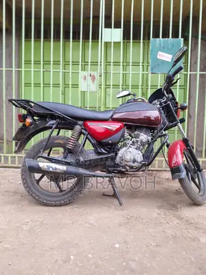 Bajaj Boxer 2015 Red