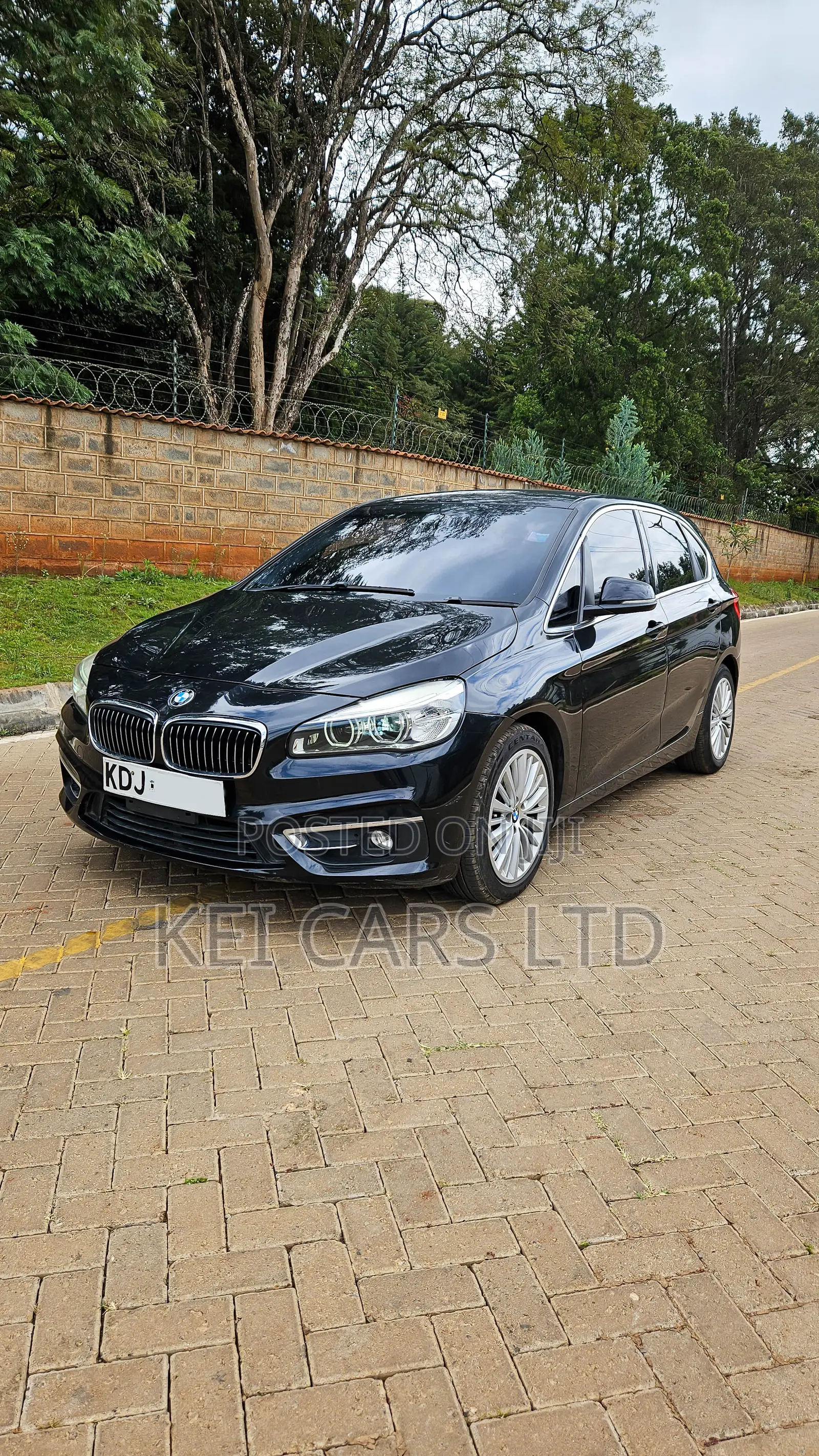BMW 218i 2015 Black