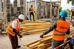 Roofing Cypress, Pine Bluegum Timber With Free Delivery Countrywide