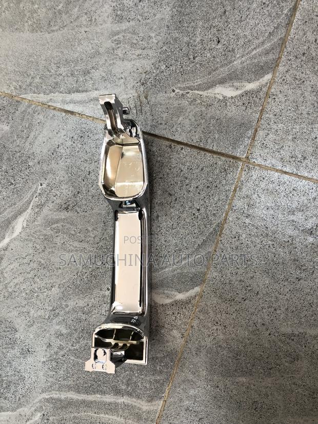 Outer Door Handle Land Cruiser Prado 150 {Chrome} - thumbnail 2