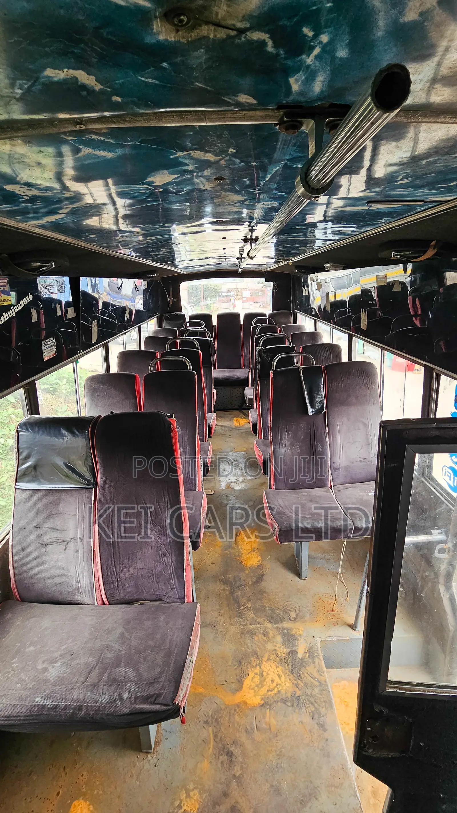 Hino Dutro 2014 Black