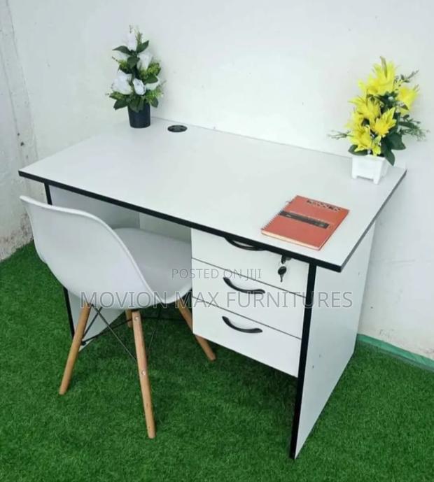Eames Chair 1m Desk Table