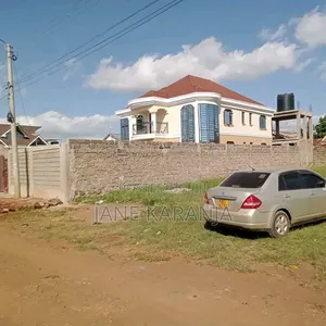 4bdrm Mansion in Salama, Makongeni / Thika for sale