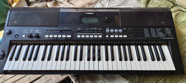Yamaha PSR E433 - main view