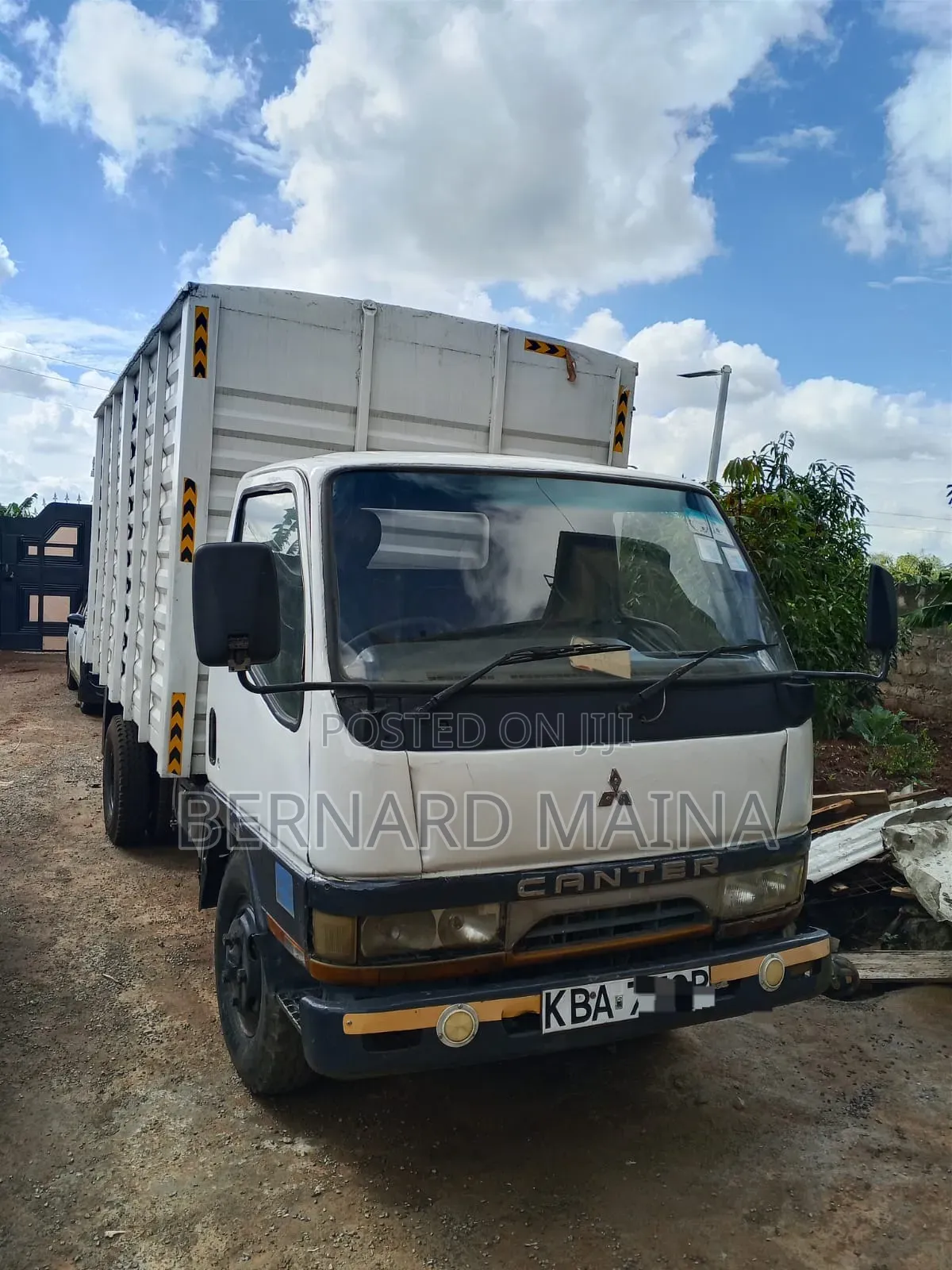 Mitsubishi Canter 4d31