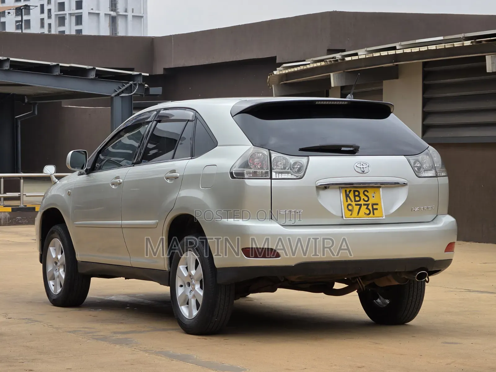 Toyota Harrier 2005 Silver