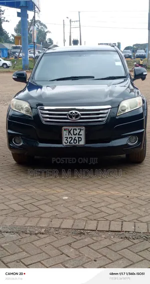 Toyota Vanguard 2013 Black