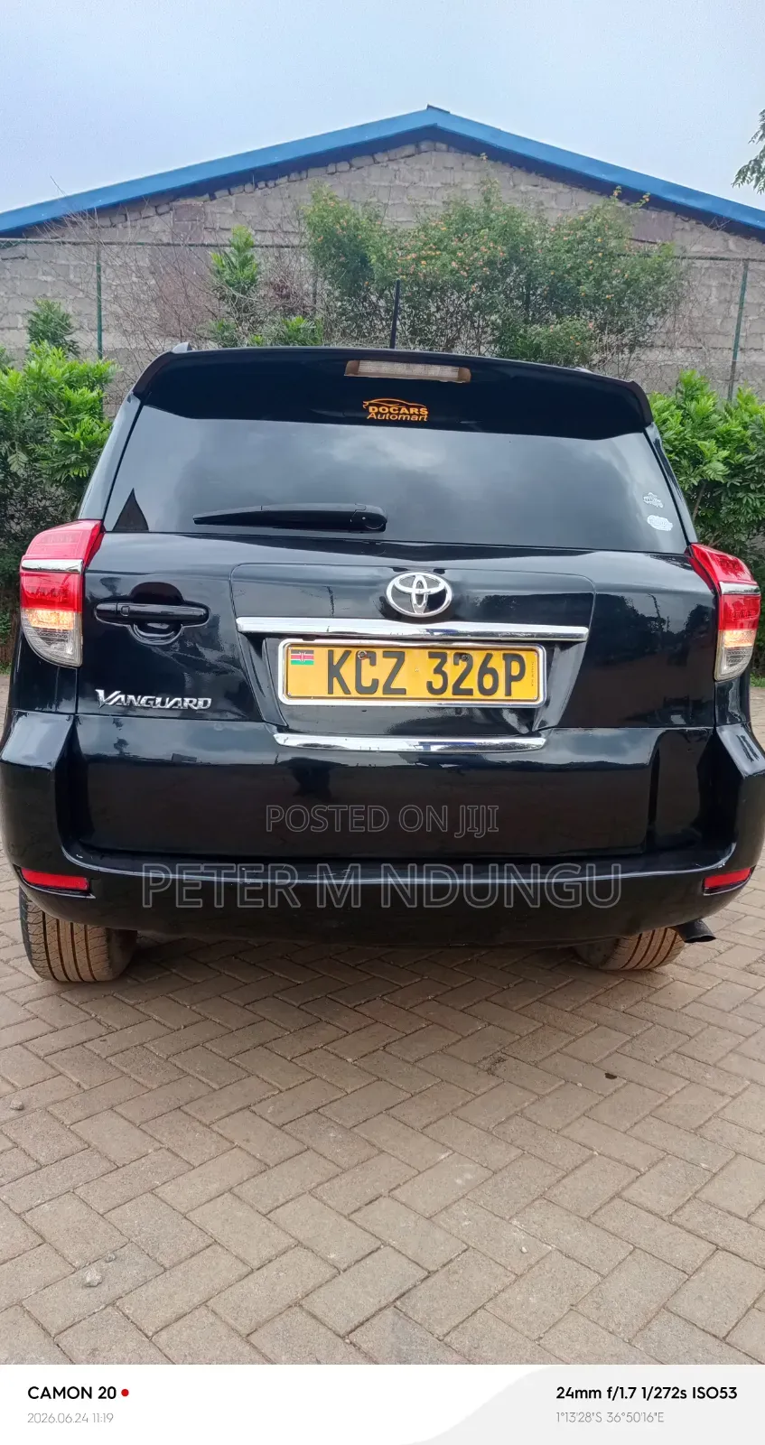 Toyota Vanguard 2013 Black