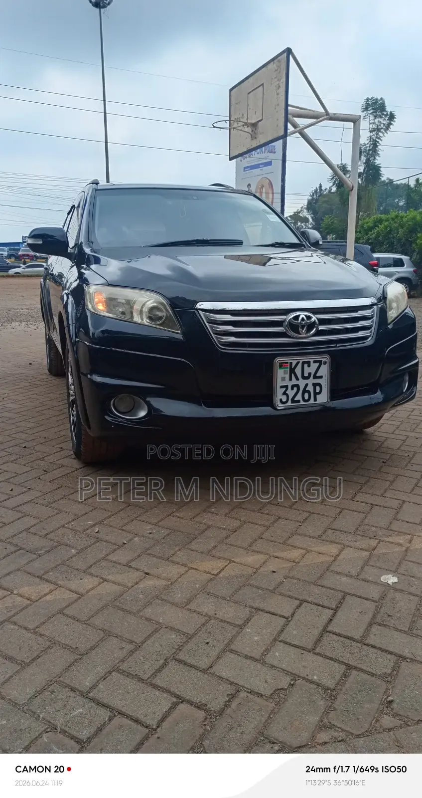 Toyota Vanguard 2013 Black