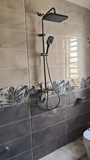 4bdrm Mansion in Salama, Makongeni / Thika for sale