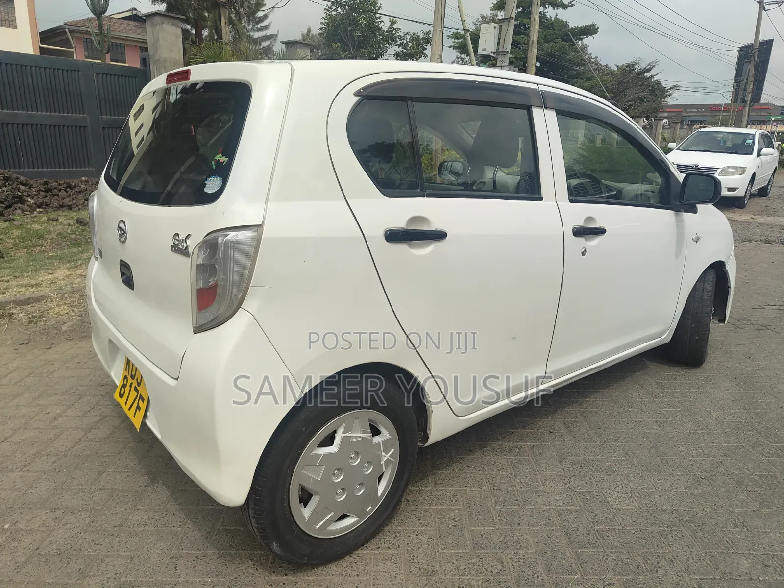 Daihatsu Mira 2015 White