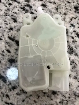 Boot Lock Actuator Nissan X-Trail Nt30