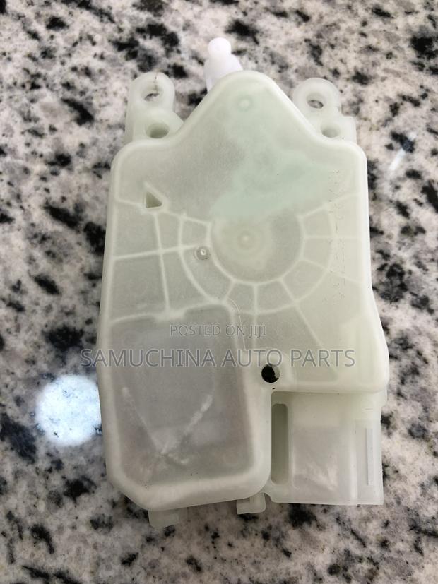 Boot Lock Actuator Nissan X-Trail Nt30