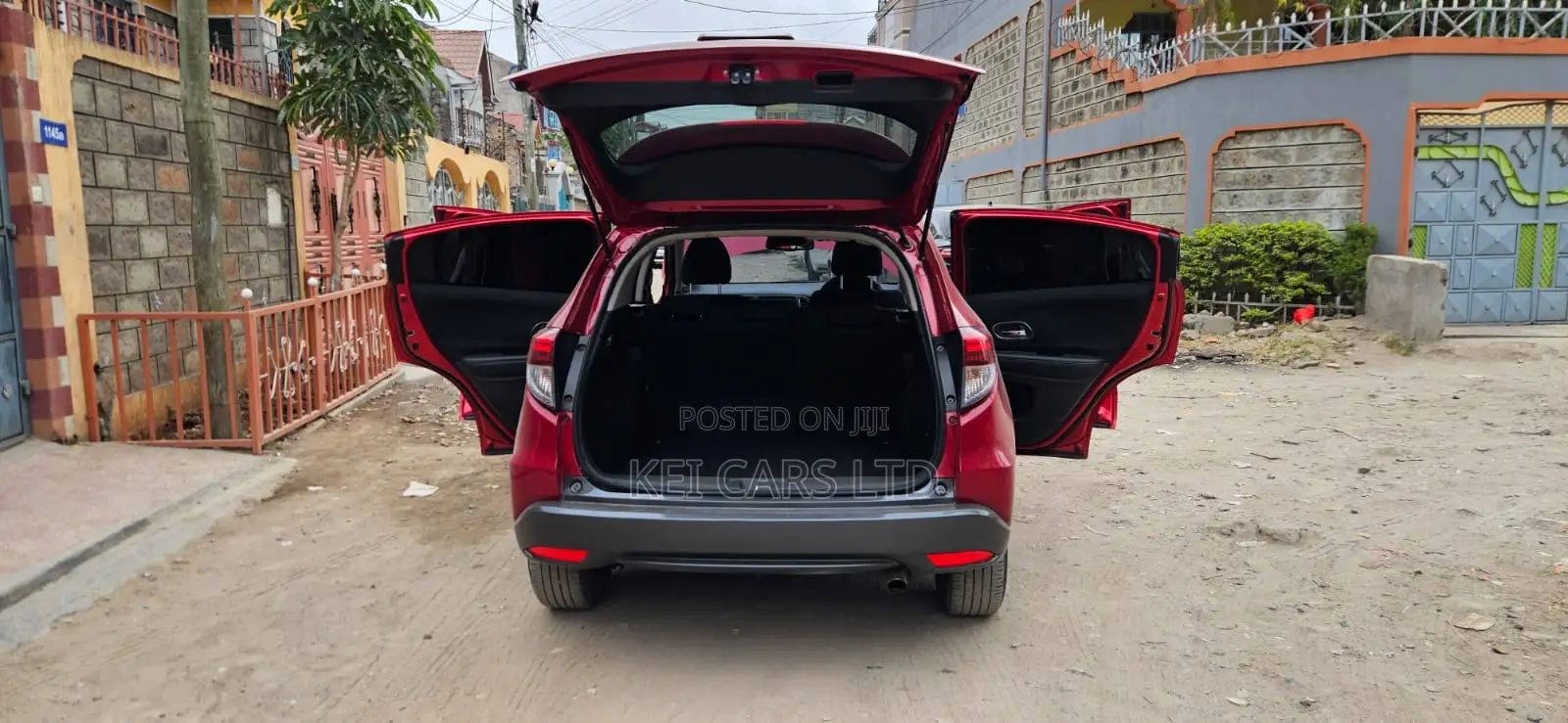 Honda Vezel 1.5 Hybrid 2WD 2017 Red