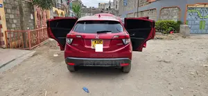Honda Vezel 1.5 Hybrid 2WD 2017 Red