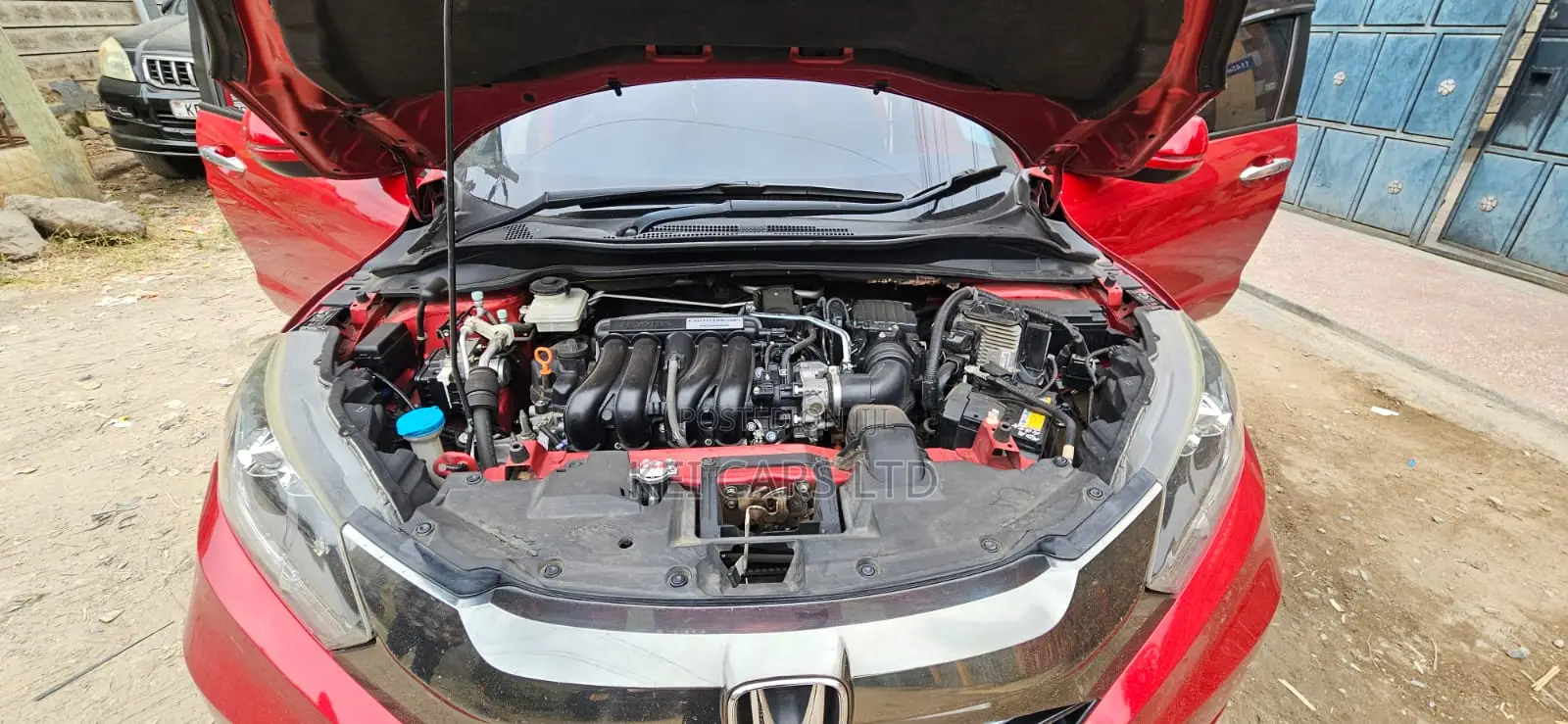 Honda Vezel 1.5 Hybrid 2WD 2017 Red