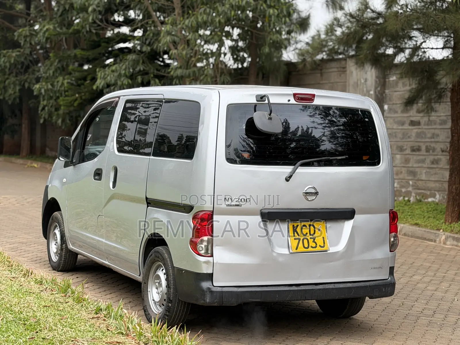 Nissan NV200 2009 Silver