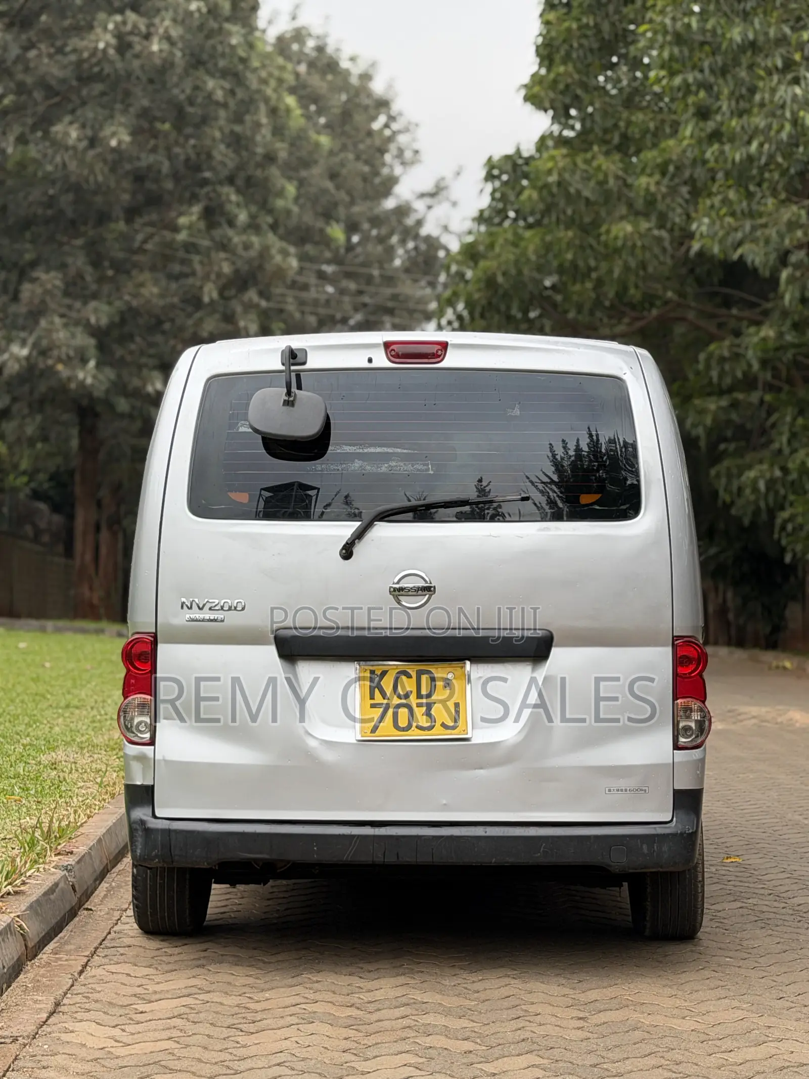 Nissan NV200 2009 Silver