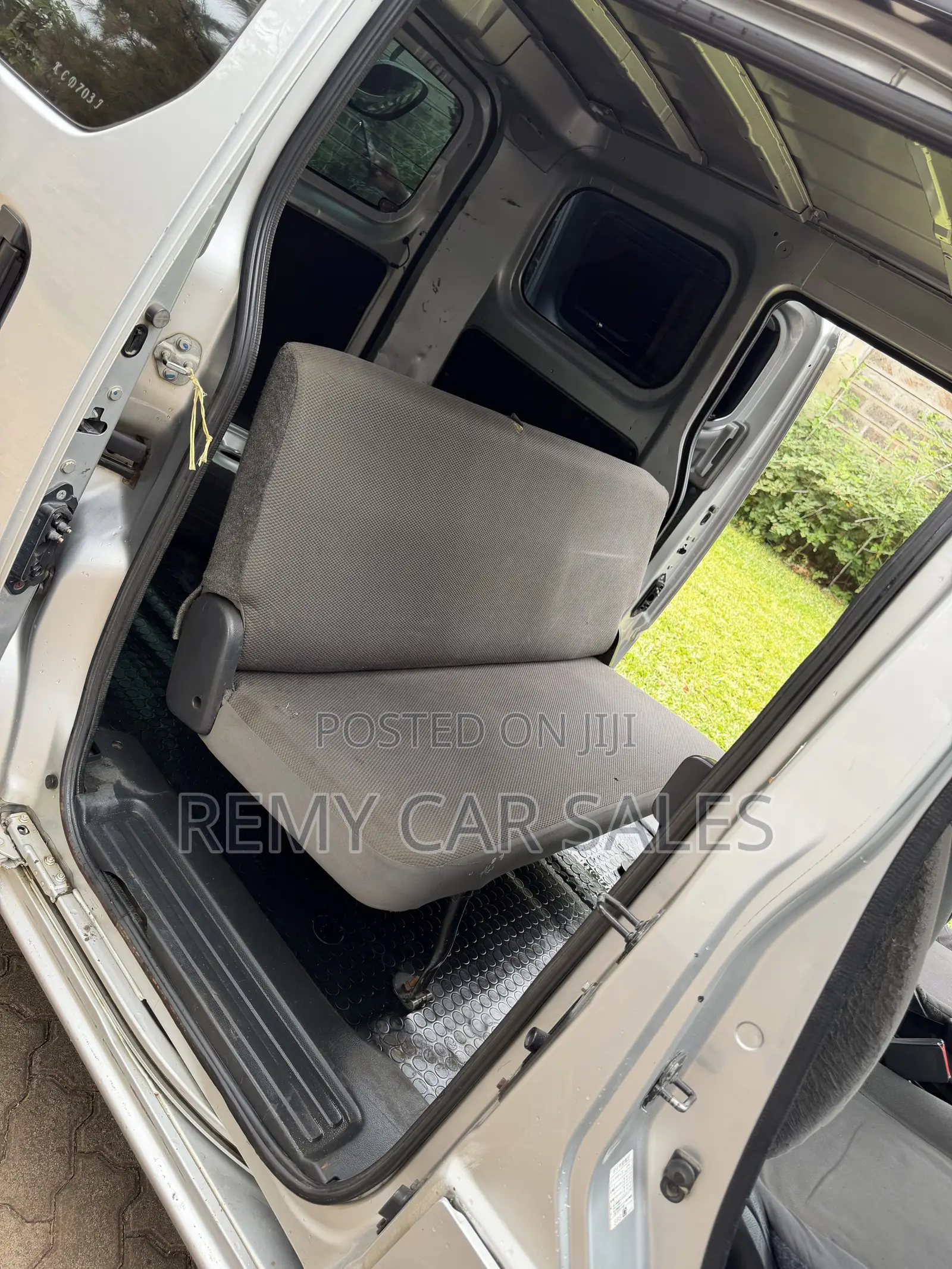 Nissan NV200 2009 Silver