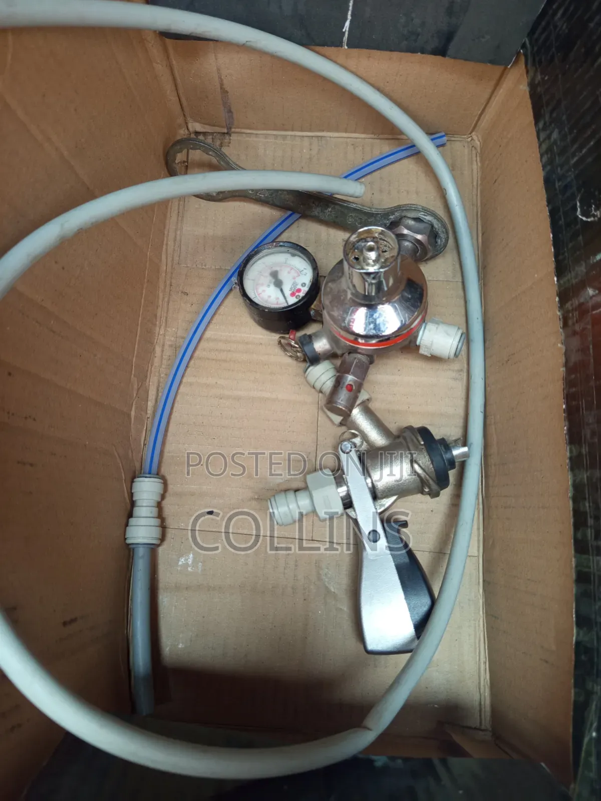 Beer Pump Complete With Co2 and Regulator