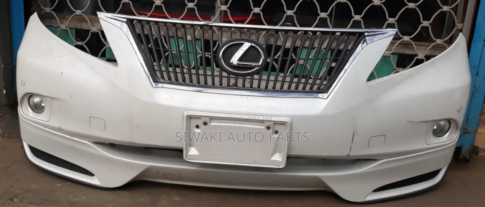 Lexus Rx Front Bumper With Scatting