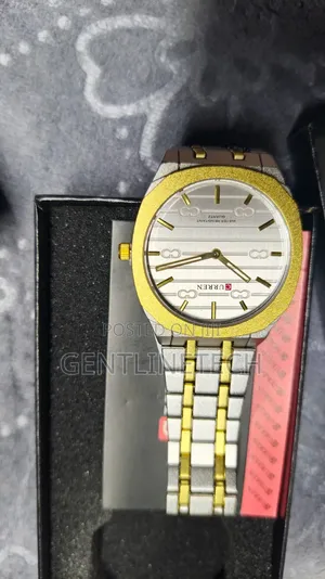 Curren 8444 Unisex Watch – Stylish Elegant Timepiece