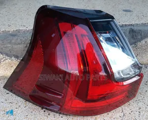 Lexus Lx 570 Taillights