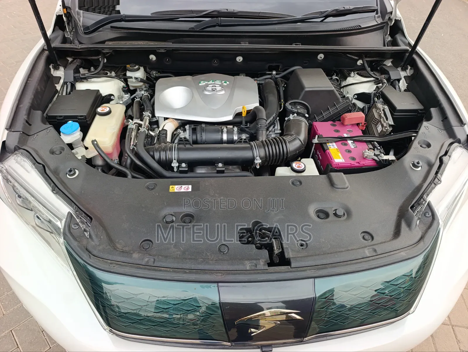 Toyota Harrier 2018 White