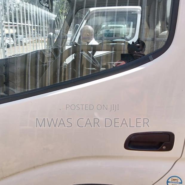 Selling Toyota Dyna Diesel 4000 Cc Automatic - thumbnail 8